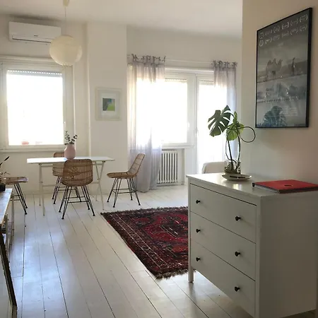 Adri's House In Citta Giardino Apartment *